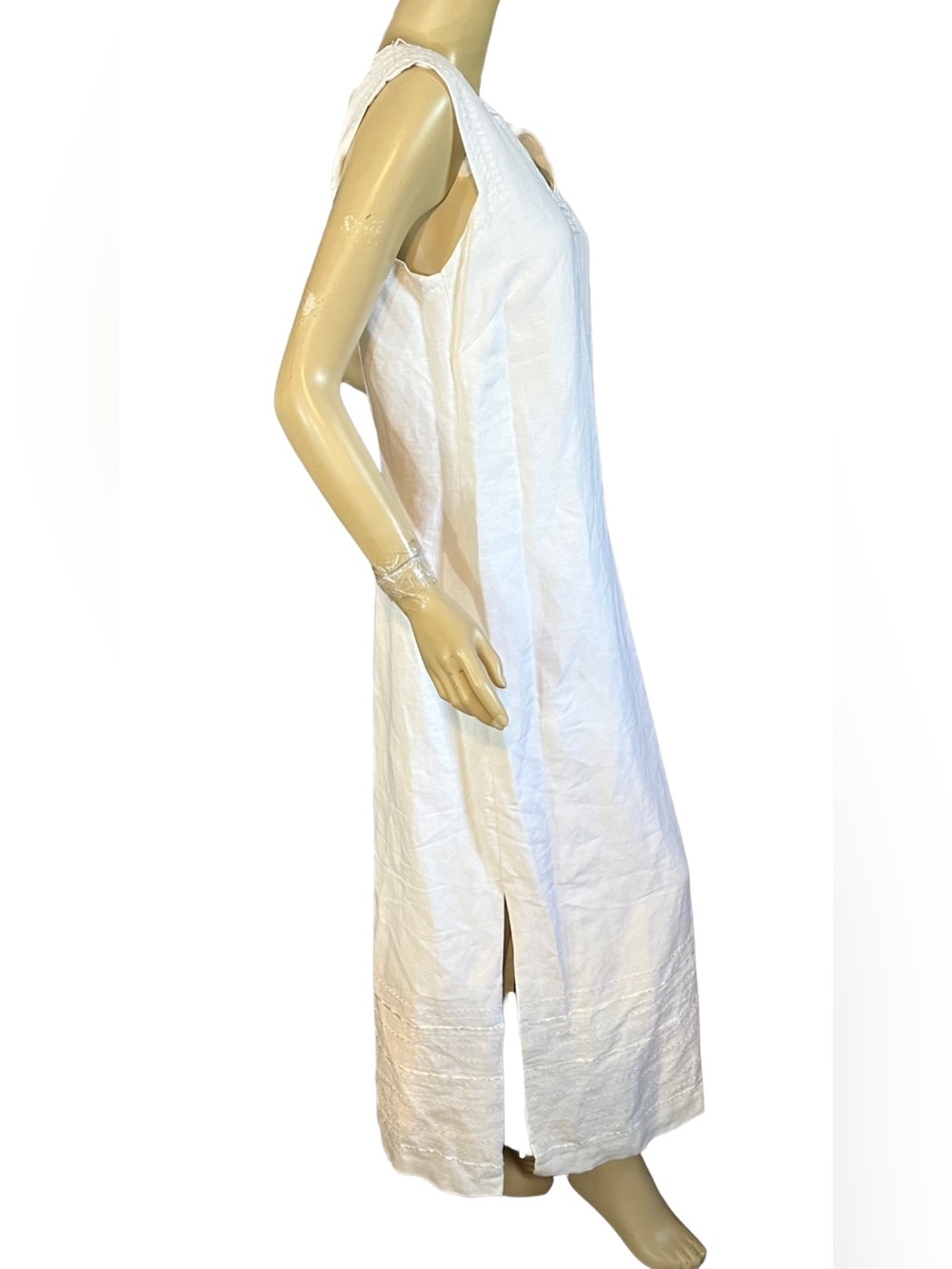 OFF WHITE LINEN BLEND CAROLE LITTLE EMBROIDERED ACCENT SHIFT MAXI DRESS (10) - Picture 4 of 14